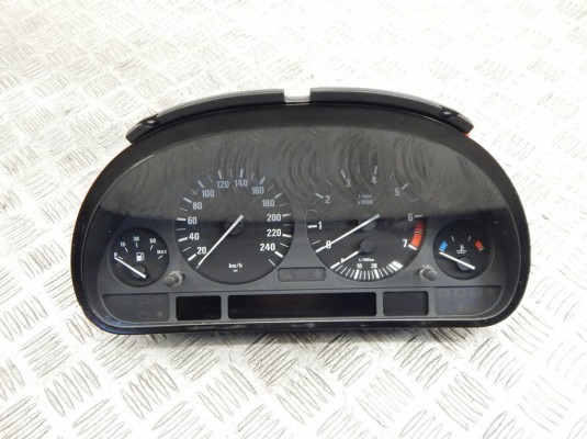 Щиток приборов (приборная панель) BMW 5-series (E39) 62 11 6 907 238