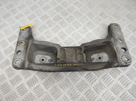 Кронштейн КПП BMW 5-series (E60/61) 22 31 6 761 102