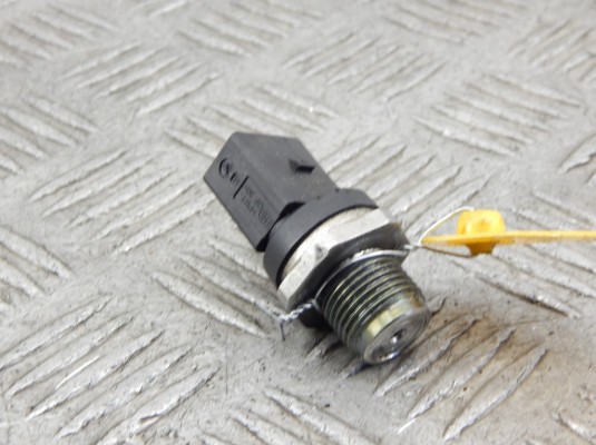 Датчик давления топлива BMW 3-series (F30/31) 13 53 7 800 602