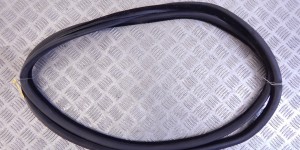 Уплотнитель BMW X5-series (E53) 51 72 7 025 580