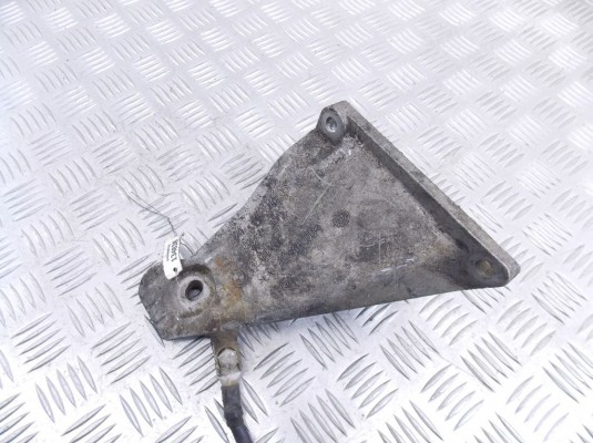Кронштейн двигателя BMW 5-series (E60/61) 22 11 6 761 114