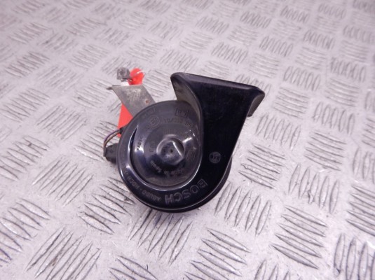 Сигнал (клаксон) BMW 3-series (E46) 61 33 8 381 271 Сигнал (клаксон) BMW 3-series (E46) 61 33 8 381 271