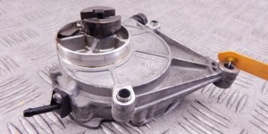 Насос вакуумный BMW 5-series (F10/11) 11 66 7 640 279 Насос вакуумный BMW 5-series (F10/11) 11 66 7 640 279