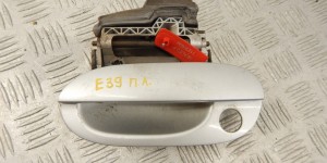 Ручка наружная передняя левая BMW 5-series (E39) 51 21 8 245 461