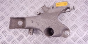 Кронштейн двигателя BMW X5-series (E70) 22 11 6 772 673