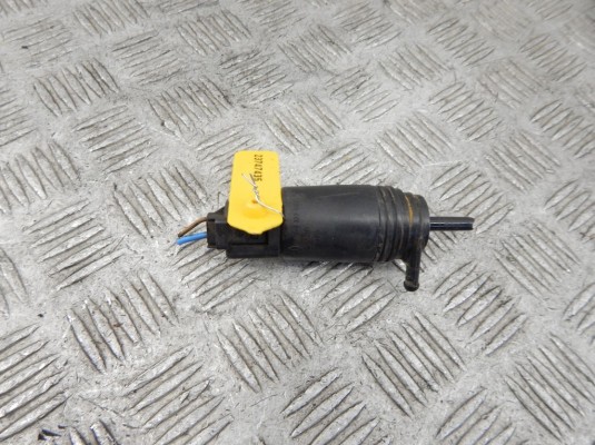 Насос (моторчик) омывателя стекла BMW 5-series (E39) 67 12 8 377 612