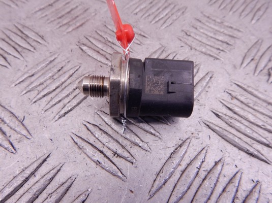 Датчик давления топлива BMW 3-series (F30/31) 13 53 7 620 946