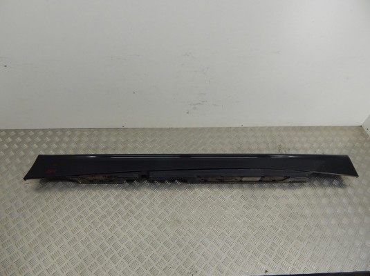 Накладка на порог BMW 1-series (E87) 51 71 7 147 401