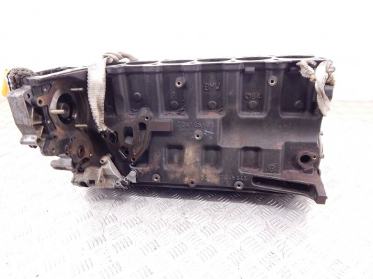 Блок цилиндров BMW X5-series (E53) 11 11 2 248 972