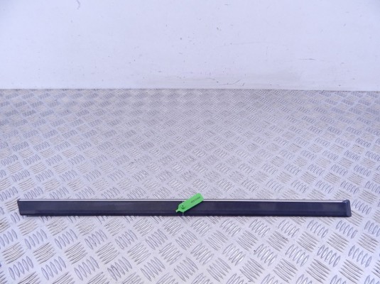 Молдинг двери задней правой BMW 5-series (E39) 51 13 8 184 480