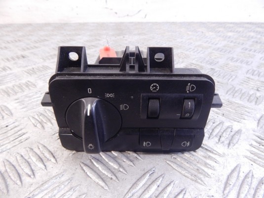 Блок управления светом BMW 3-series (E46) 61 31 8 383 226