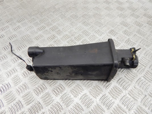 Бачок расширительный BMW X5-series (E53) 17 13 7 787 040 Бачок расширительный BMW X5-series (E53) 17 13 7 787 040