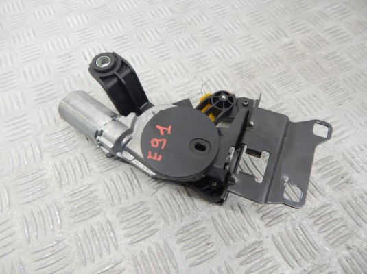 Моторчик заднего стеклоочистителя (дворника) BMW 3-series (E90/91/92) 61 62 7 208 602 Моторчик заднего стеклоочистителя (дворника) BMW 3-series (E90/91/92) 61 62 7 208 602