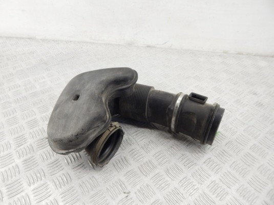 Патрубок воздушного фильтра BMW X5-series (E70) 13 71 7 548 899