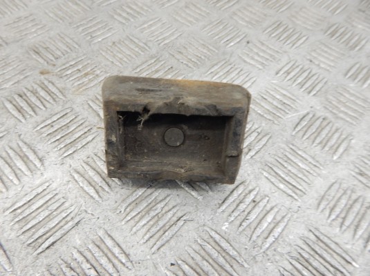 Опора под домкрат (поддомкратная подушка) BMW 3-series (E46) 51 71 8 268 885