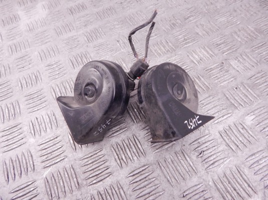 Сигнал (клаксон) BMW 3-series (E90/91/92) 61 33 7 159 420 Сигнал (клаксон) BMW 3-series (E90/91/92) 61 33 7 159 420