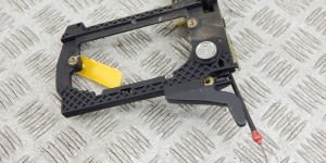 Скелет ручки наружной передней левой BMW 5-series (E39) 51 21 8 245 353 Скелет ручки наружной передней левой BMW 5-series (E39) 51 21 8 245 353