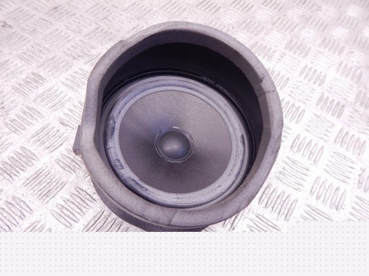 Динамик двери передней правой BMW X5-series (E53) 65 13 8 379 568