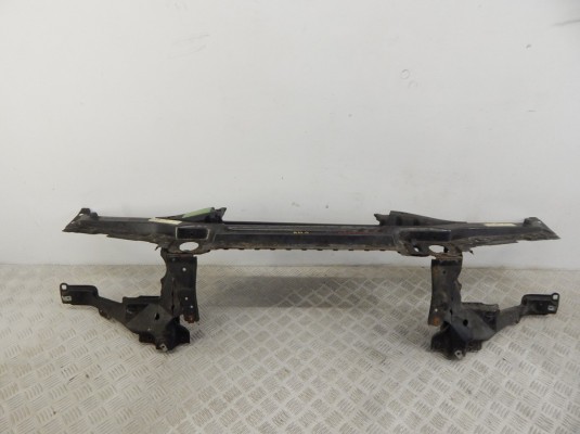 Передняя панель крепления облицовки (телевизор) BMW X5-series (E53) 51 71 8 402 319