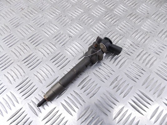 Форсунка BMW 3-series (E90/91/92) 13 53 7 798 446