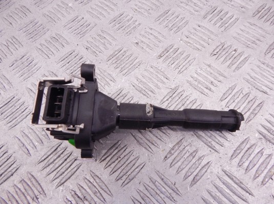 Катушка зажигания BMW 5-series (E39) 12 13 1 703 228
