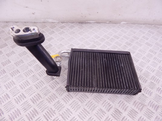 Испаритель кондиционера BMW X5-series (E53) 64 11 8 385 560