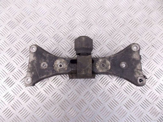 Кронштейн КПП BMW 7-series (E38) 22 32 1 093 507