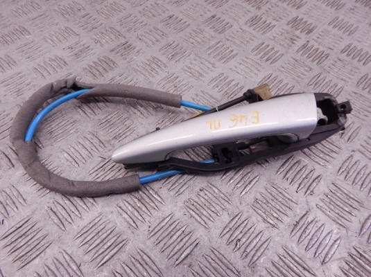 Ручка наружная задняя правая BMW 3-series (E46) 51 21 8 253 455 Ручка наружная задняя правая BMW 3-series (E46) 51 21 8 253 455