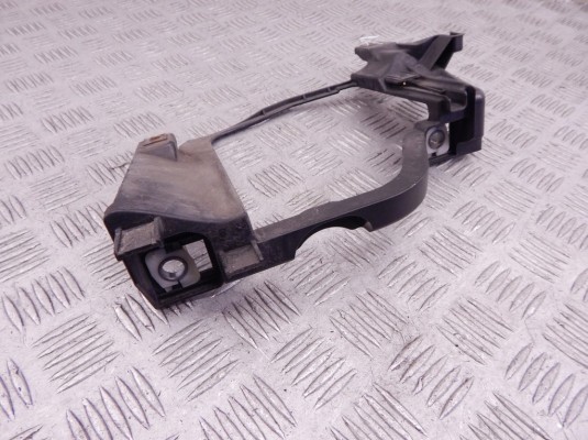 Крепление фары левой BMW 5-series (E60/61) 63 12 6 936 089 Крепление фары левой BMW 5-series (E60/61) 63 12 6 936 089