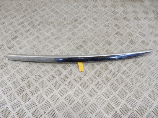 Молдинг бампера переднего BMW 7-series (F01/02) 51 11 7 197 292