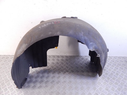 Защита арок задняя левая (подкрылок) BMW 7-series (E65/66) 51 71 7 136 681