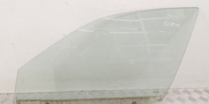 Стекло двери передней левой BMW 3-series (E46) 51 33 8 196 025