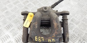 Суппорт передний правый BMW 1-series (E87) 34 11 6 774 682