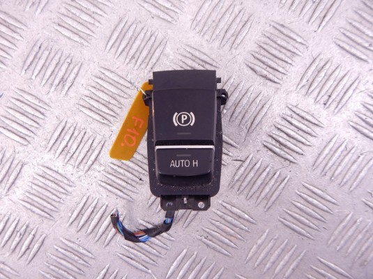 Кнопка ручного тормоза (ручника) BMW 5-series (F10/11) 61 31 9 355 233 Кнопка ручного тормоза (ручника) BMW 5-series (F10/11) 61 31 9 355 233