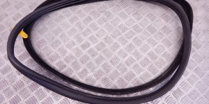 Уплотнитель BMW X5-series (E70) 51 76 7 220 382