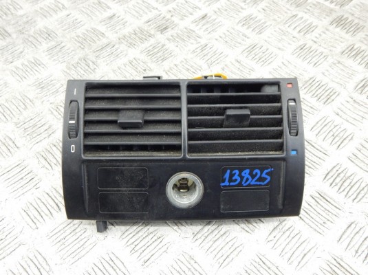 Дефлектор обдува салона BMW X5-series (E53) 64 22 8 409 081 Дефлектор обдува салона BMW X5-series (E53) 64 22 8 409 081