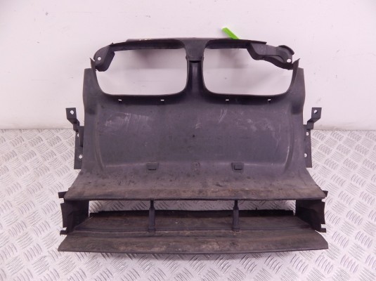 Воздухозаборник BMW 3-series (E46) 51 71 8 202 831