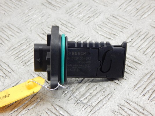 Расходомер воздуха BMW 5-series (F10/11) 13 62 8 506 408 Расходомер воздуха BMW 5-series (F10/11) 13 62 8 506 408