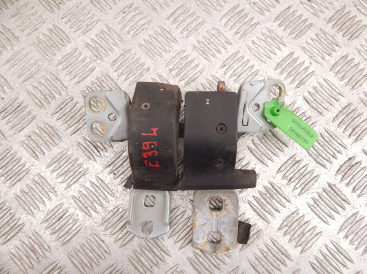 Петля крышки багажника BMW 5-series (E39) 41 61 7 007 403