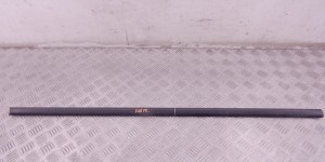 Молдинг двери передней правой BMW 3-series (E46) 51 13 8 208 450 Молдинг двери передней правой BMW 3-series (E46) 51 13 8 208 450