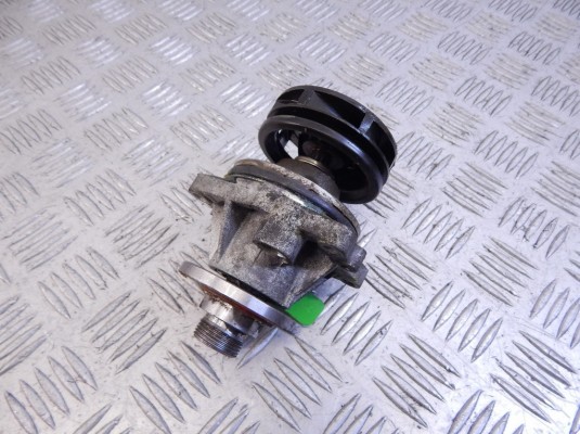 Помпа BMW 5-series (E39) 11 51 7 527 799
