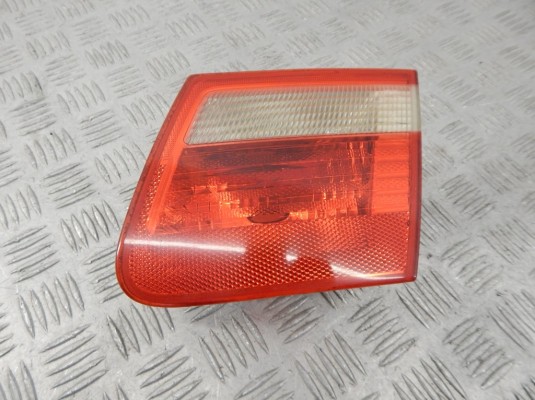 Фонарь крышки багажника правый BMW 3-series (E46) 63 21 8 368 760