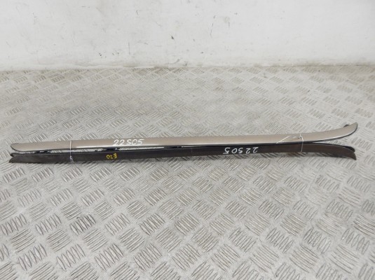 Молдинг стекла лобового BMW X5-series (E70) 51 31 7 250 395 Молдинг стекла лобового BMW X5-series (E70) 51 31 7 250 395