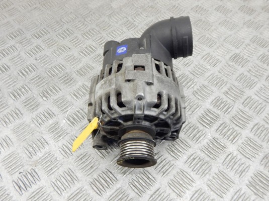 Генератор BMW 5-series (E39) Генератор BMW 5-series (E39)