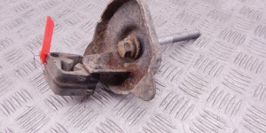 Кронштейн BMW 7-series (F01/02) 33 31 6 798 811