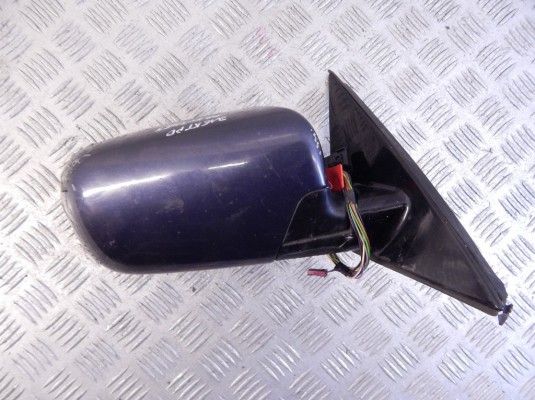 Зеркало наружное правое BMW 5-series (E39) 51 16 8 266 600