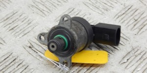 Датчик давления топлива BMW X5-series (E53) 13 51 7 787 186