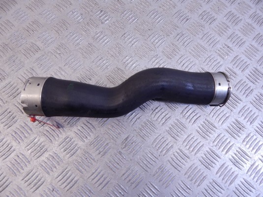 Патрубок интеркулера BMW 5-series (F10/11) 11 61 7 810 614