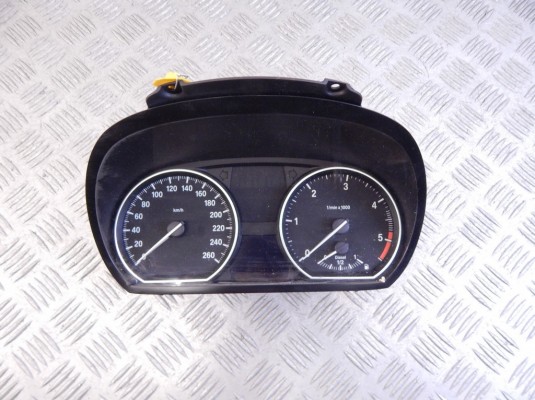 Щиток приборов (приборная панель) BMW 1-series (E87) 62 10 9 283 803