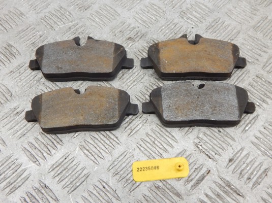 Тормозные колодки передние BMW 1-series (E87) Тормозные колодки передние BMW 1-series (E87)